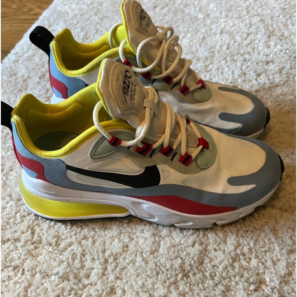 women’s size 6 nike air 270 react